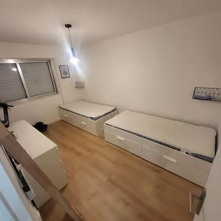 A Juan 6 Couchages * Αντίμπ